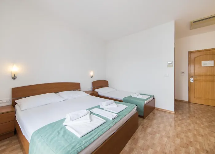 Riva Отель Брист