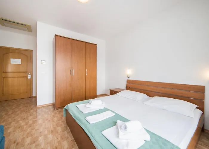 Riva Отель Брист